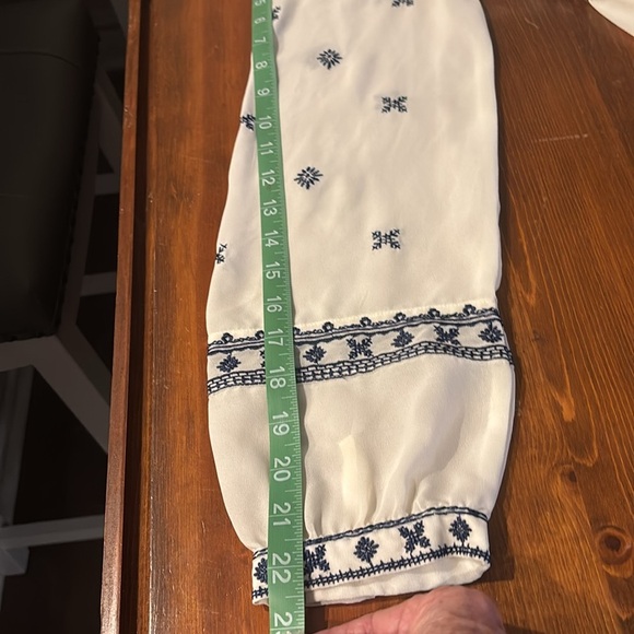 STELLA & DOT MAETTE SHEER BLOUSE SIZE M LINED NAVY EMBROIDERED  BUTTON LS - Picture 13 of 14